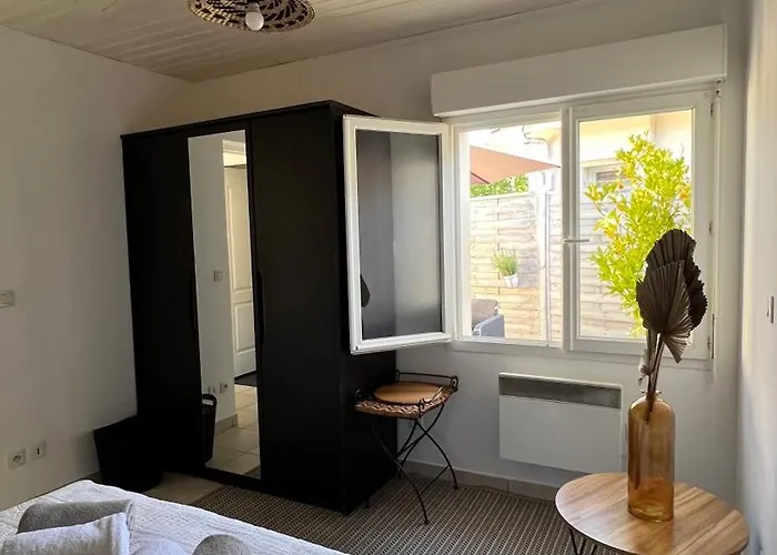 La Petite Maison Jardin Prive Holiday home